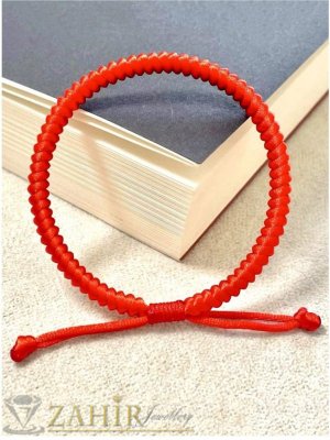 Ръчна изработка плетена гривна от червен конец против уроки,  регулируема дължина - GU1121